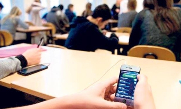 Şaşırtmaya Devam Eden Telefon Markaları Ve Tasarımları!