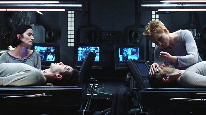 Kısaca Matrix İlk İki Filmde Neler Olduğunu Hatırlayalım Mı?