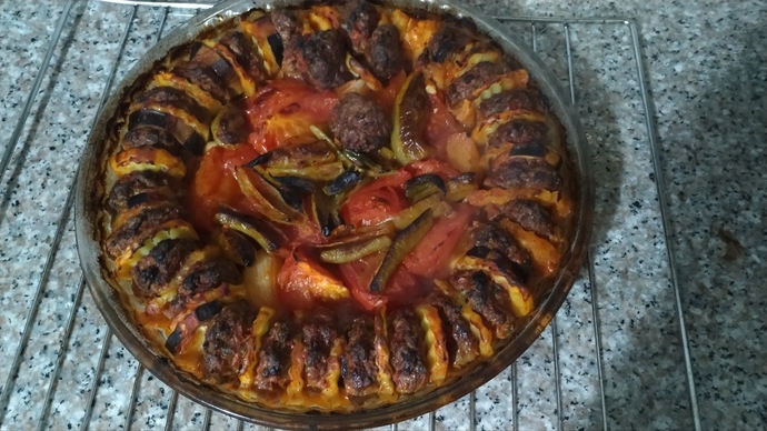 Çocukların Severek Yiyeceği Bir Lezzet: Patatesli Köfte Dizme