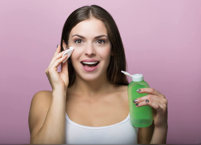 Tonik Nedir? Düzenli Kullanımda Toniğin Cilde Yararları!