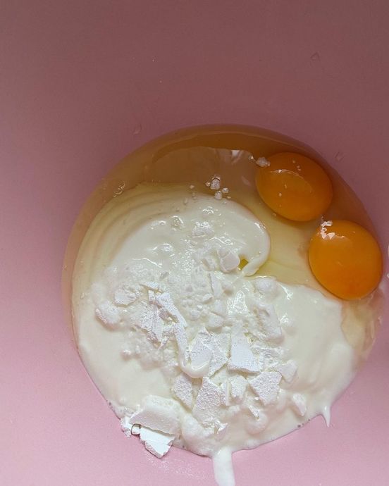 Mayalanmıyor, Bekletilmiyor! Ekmek Almaya Gitmeye Üşenenlere Sıcacık Puf Bir Tarif Mayasız Pişi