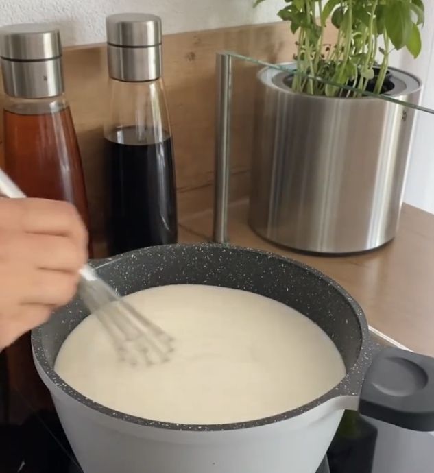 Anne Usulü Geleneksel Sütlaç Tarifi