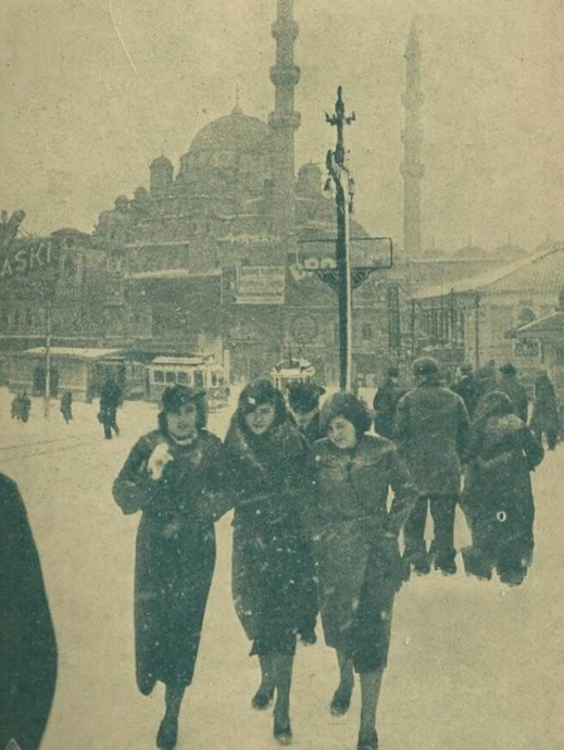 Günümüz İnsanlarının Eskide Yaşayan İnsanlar Gibi Olmamasının Sebepleri Nelerdir?