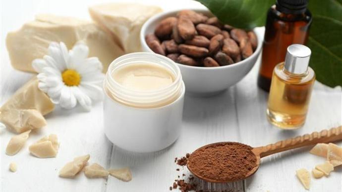 Güzelliğimizin Mimarı Saçlarımızın Belası: Saç Kırıkları!