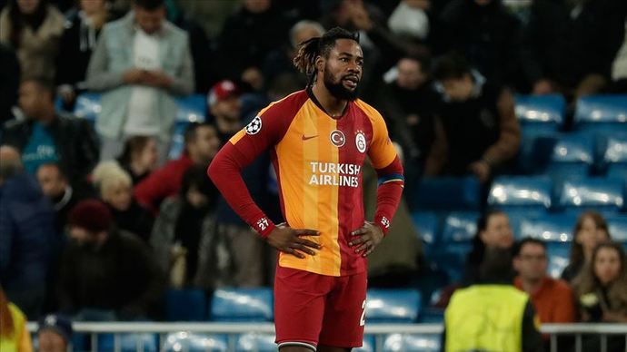 Yıldız Diye Geldiler, Balon Çıktılar! Gösterdikleri Performansla, Taraftarlara Saç Baş Yolduran 10 Yıldız Futbolcu