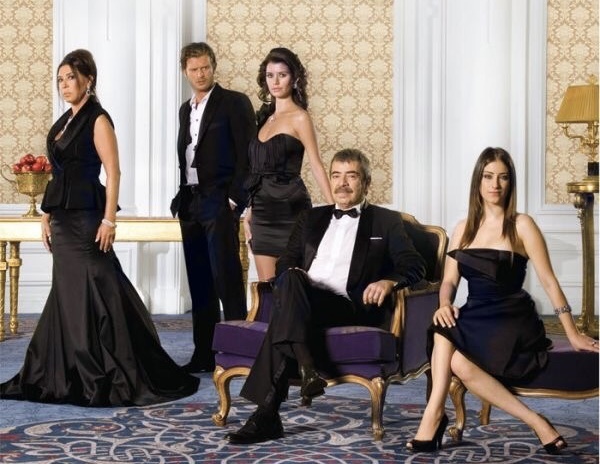 Aşk-ı Memnu Oyuncularının Dizideki Burç Analizleri!