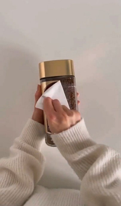 Cam Nescafe Kavanozundan Lamba Dekorasyonu Yapmak