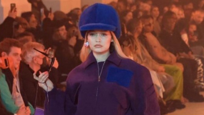 2022 Yazının Favori Saç Rengini İnceliyoruz: Louis Vuitton Kumralı!