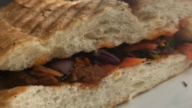 Sokak Lezzetini Eve Taşıyoruz: Tantuni Yapımı
