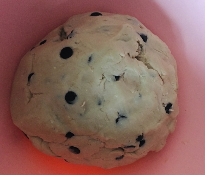 Ağızda Dağılan Nefis Lezzet: Damla Çikolatalı Un Kurabiyesi 🍪