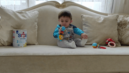 Oyun oynarken karnımız acıktı.