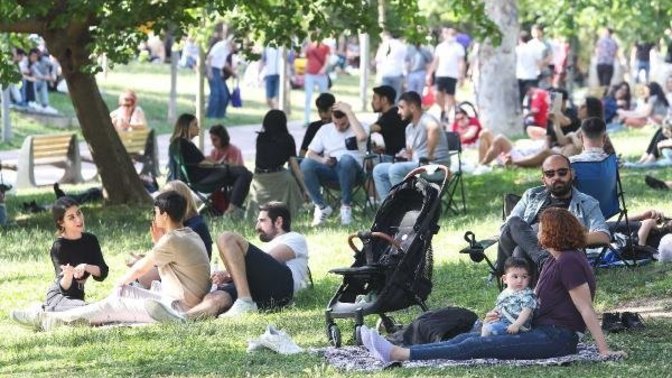 Ekonomik Olarak Dışarda Vakit Geçirmek İçin Öneriler