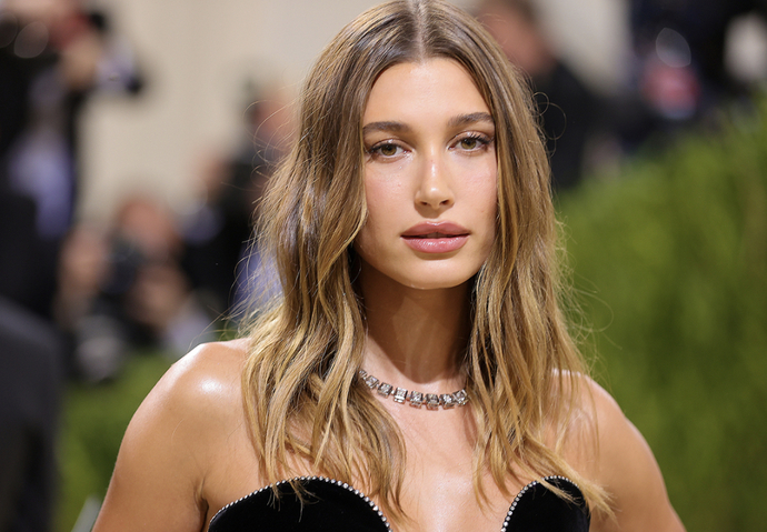 Yeni Bir İddalı Markanın Doğuşu! Hailey Baldwin Bieber Markası Rhode Beauty!