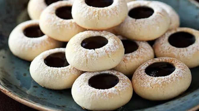 Dört Malzeme ile Şipşak Kurabiye Tarifi ile Geldim! 👻