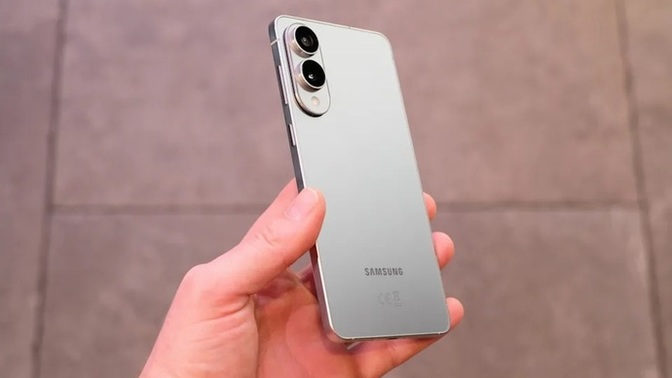 Akıllı Telefonları Kişiselleştirebileceğiniz Harika Aksesuarlar