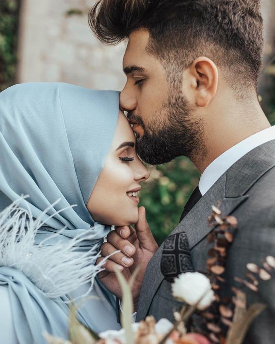 Sizi Gerçekten Sevip Sevmediğini Gösteren 16 İpucu