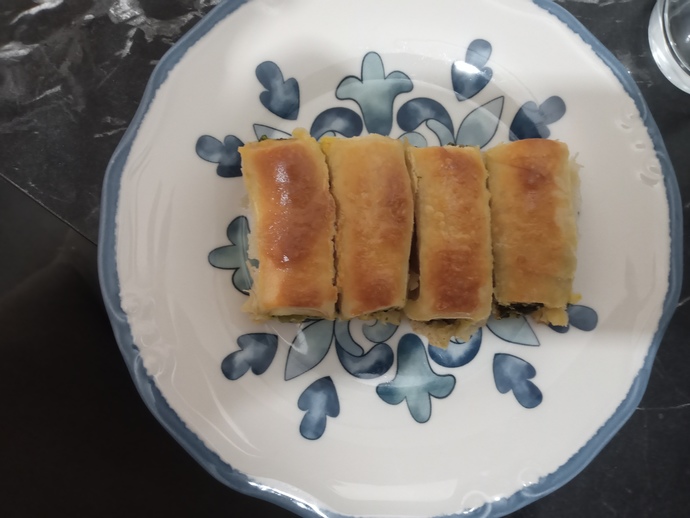Ispanağı Sevmeyenlere Bile Ispanağı Sevdirecek Çörek Tarifi ile Geldim!