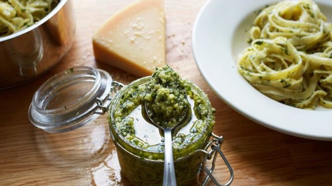 4 Adımda Pesto Sos Nasıl Yapılır Anlatıyorum!