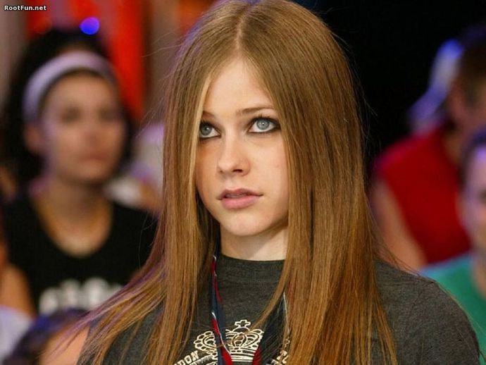 Avril Lavignenin Punk Saç Stilini İnceliyoruz!