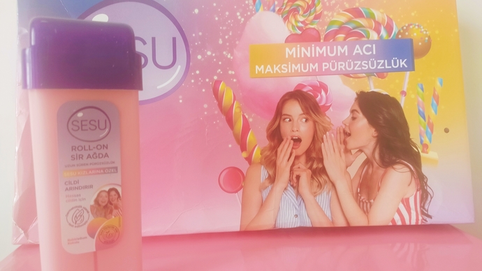 Yaz Geldi Çiçekler Açtı: Kızlar, Yaz Kombinlerine Layık Pürüzsüzlüğü Sağlamanın Vakti! 😍