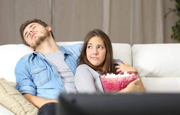 Eski Sevgilinizle Yeniden Bir İlişkiye Başladığınızda Kafanızda Dönebilecek Sorular Nelerdir?
