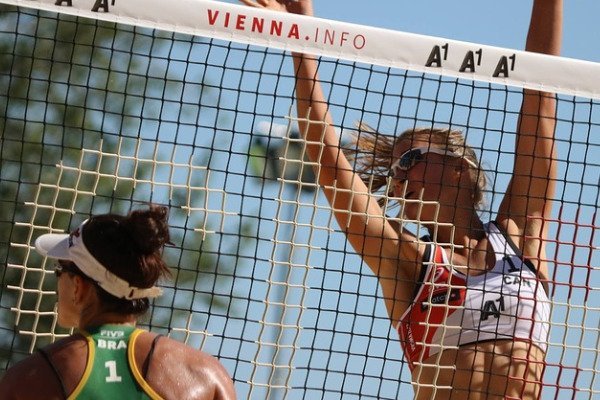 Sahilin En Havalı Yaz Sporu: Plaj Voleybolu!