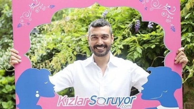 Yine Çok Eğlenceli: Sanal Alemdeki Yörüngemiz KizlarSoruyor'da Her Burçtan 12 KS Üyesi & 12 Ünlü İsim Eşleşmesi