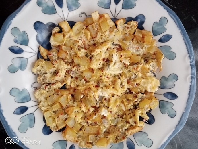 Kahvaltıda Ne Yesem Derdine Seçenek: Patatesli Yumurta!