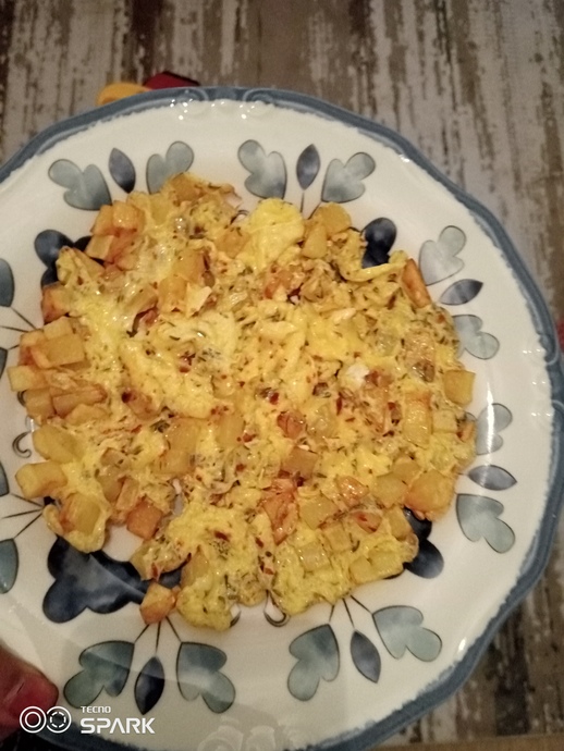 Kahvaltıda Ne Yesem Derdine Seçenek: Patatesli Yumurta!