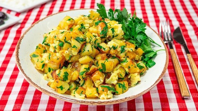 Kahvaltıda Ne Yesem Derdine Seçenek: Patatesli Yumurta!