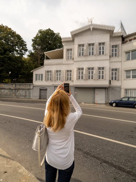 İstanbulu Apartman Apartman Keşfeden Öncü Kent Tarihçisi Turan Farajova ile Geçmişe Doğru Bir Şehir Turu! 🏢 📸