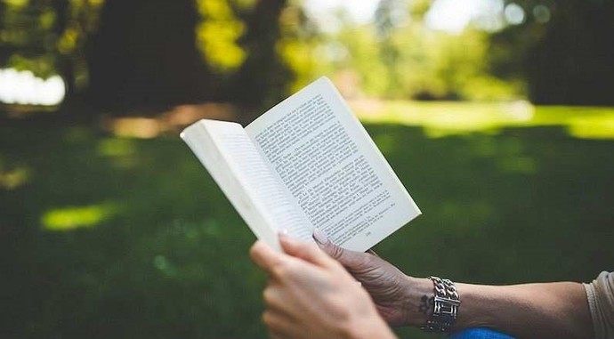 Kitap Okuma Alışkanlığı Kazanmanın Yolunu 4 Madde ile Anlatıyorum