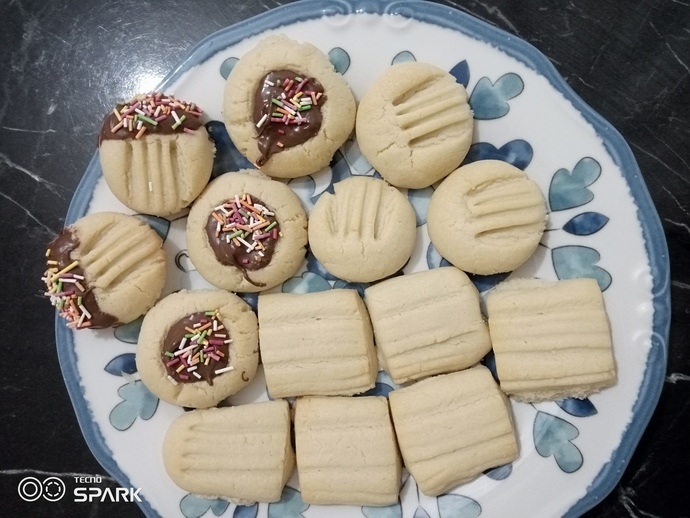 Aynı Hamurdan Farklı Lezzetler Hazırlayabileceğiniz Bir Kurabiye Tarifi