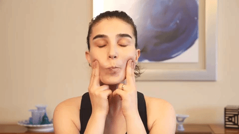 Yüz Yogası Nedir? Yüz Yogası Faydalı mı?
