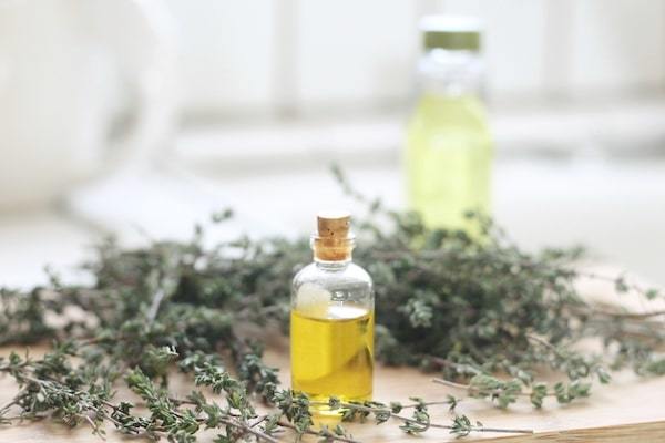Sağlıklı Tırnaklar İçin Evde Yapabileceğiniz Bakım Tavsiyeleri