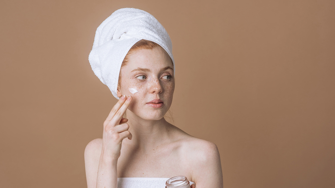 Pul Pul Dökülmenin Önüne Geçiyoruz! Skin Cycling Nedir?