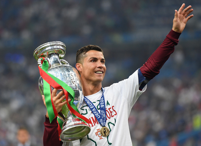 Cristiano Ronaldonun Gelmiş Geçmiş En İyi Futbolcu Olduğunun 8 Kanıtı