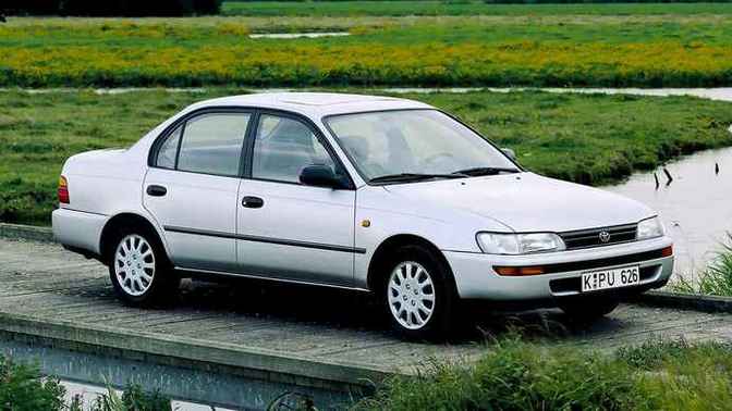 Toyota Corolla AE 101 Neden "Efsane Kasa" (1993-1998) Lakabını Aldı?