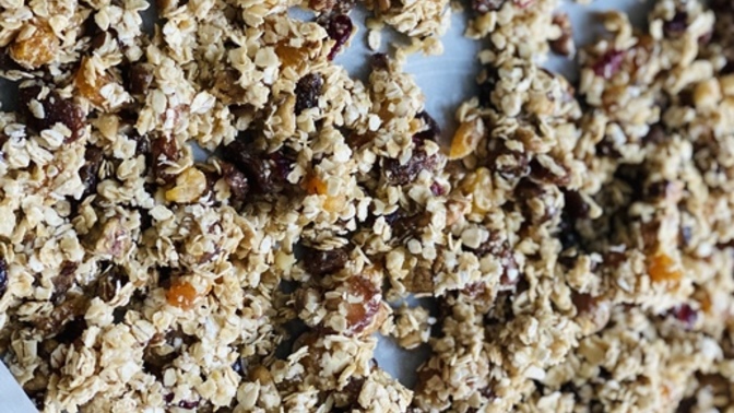 Evde Kendi Sağlıklı Tahıl Karışımınızı Yapmanız Mümkün: Granola Tarifi