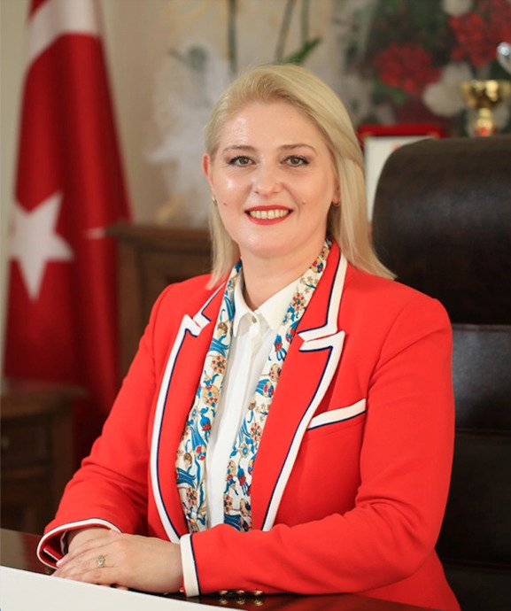 Trakyanın Tek Kadın Belediye Başkanı Özlem Becan Politikada Kadın Olma Deneyimini Paylaştı!
