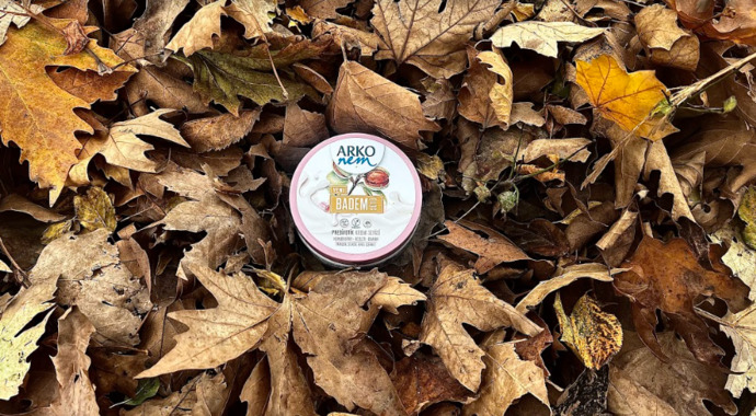 Paraben, silikon ve alkol içermiyor, üstelik vegan!