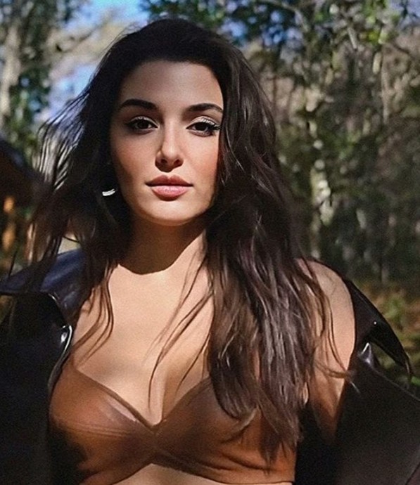 Bu Kadar Çok Güzel Bulunmasına Anlam Vermediğim 5 Ünlü Kadını Sayıyorum!