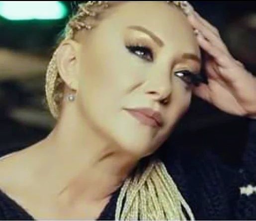 Arabesk Müziğin Fenomen Şarkıcısı Güllü Yeni Şarkısı, Tüm Samimiyeti ve Gündem Yaratacak Açıklamalarıyla KızlarSoruyorda!