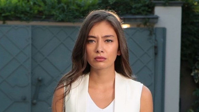 Güzel Ama Seksi Olmadığını Düşündüğüm 6 Türk Ünlü Kadını Sayıyorum!