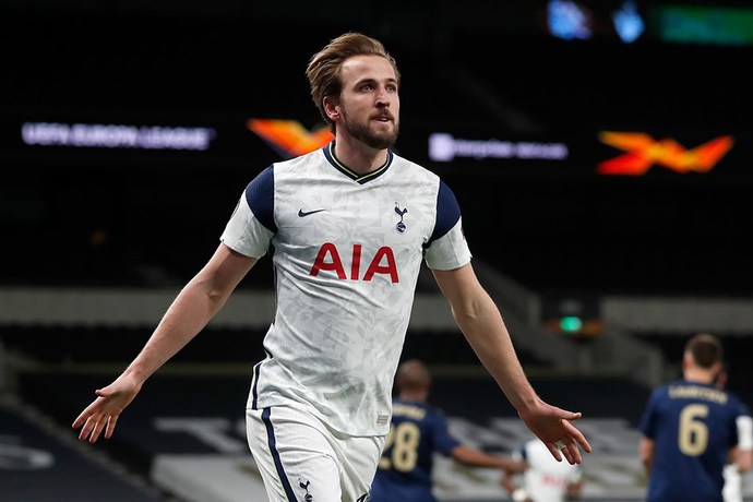 Kariyerlerini Mahveden Futbolcular!
