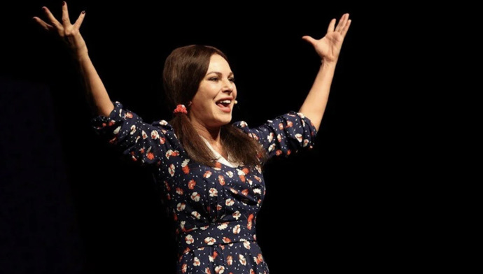 2023’ün İlk Ayını Kız Kardeşin İle Kutla: Ocak Ayında Herkesi Bir Adım Öne Çıkaracak Etkinlikler! 🎭🎶