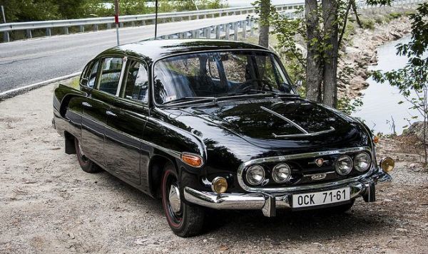 Bu Arabayı Hiç Görmediniz: Tatra 603!