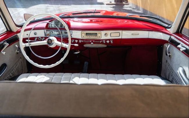 Bu Arabayı Hiç Görmediniz: Tatra 603!