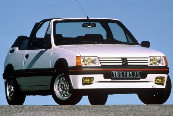 Otoban Faresi Peugeot 205