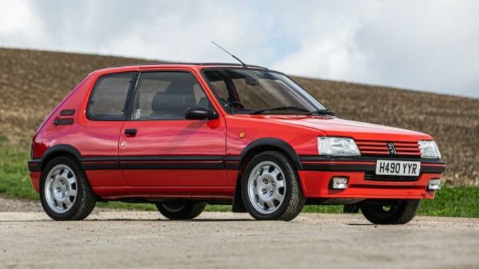 Otoban Faresi Peugeot 205